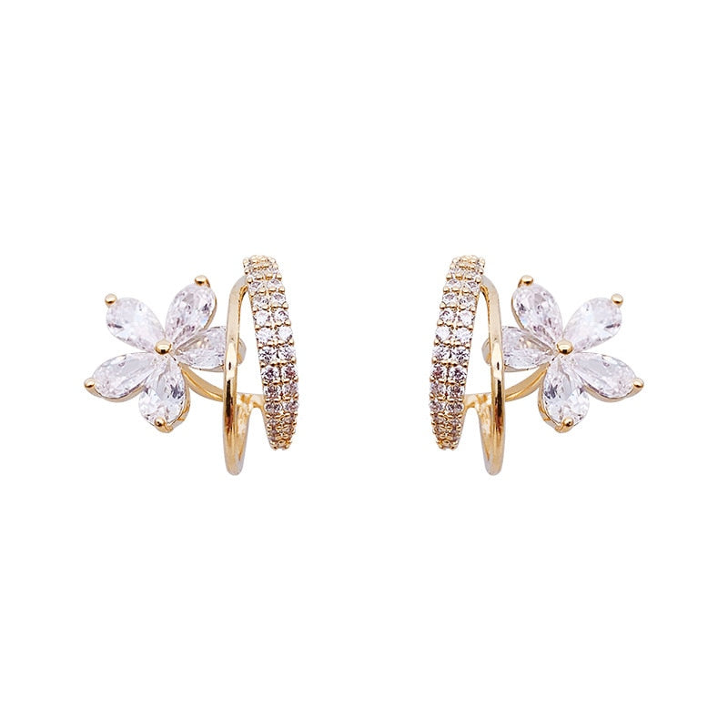Aretes Florales con Circonitas en Oro
